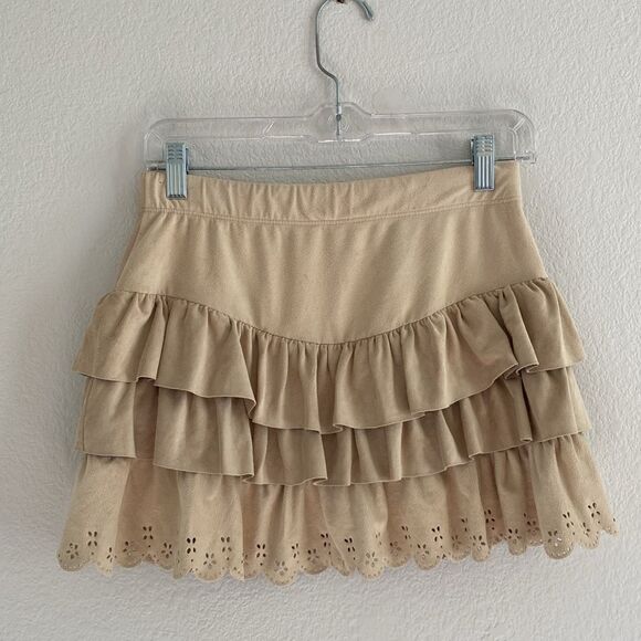 Your Basic Look Suede Pleated Tiered Eyelet Mini Skirt Size Small - Picture 10 of 10